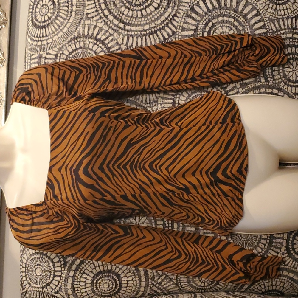 NWOT Zebra print top
